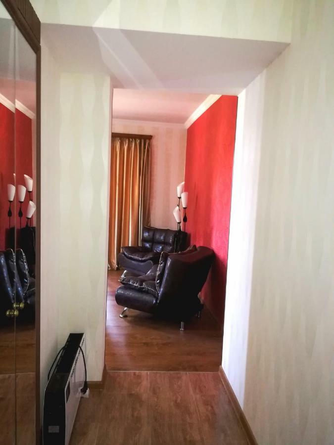Apartment In The Heart Of Old Тбилиси Екстериор снимка